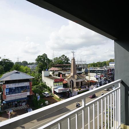 Hotel Quilon Residency Kundara Perumanseri Exterior foto